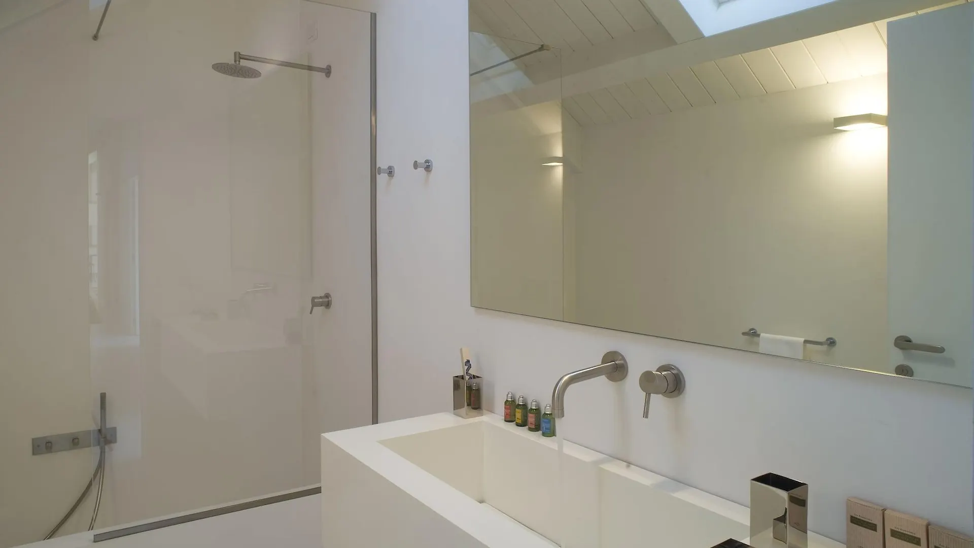 Milan Design Suites 0*,  Italien