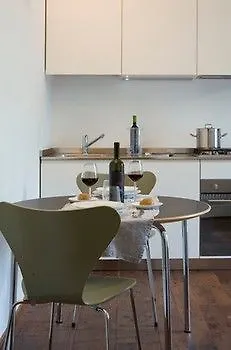 Lägenhet Milan Design Suites